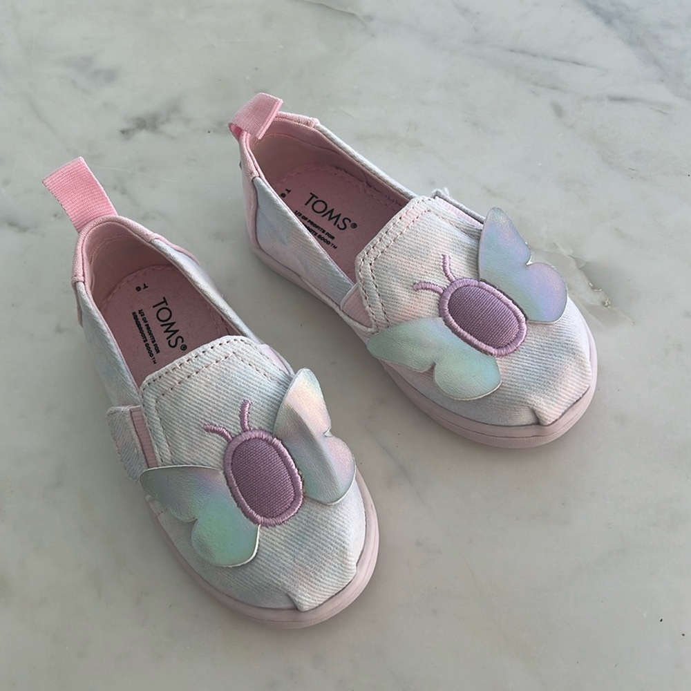 Brand: TOMS Toddler Girls Alpargata Butterfly Sneaker / Size: 6K US